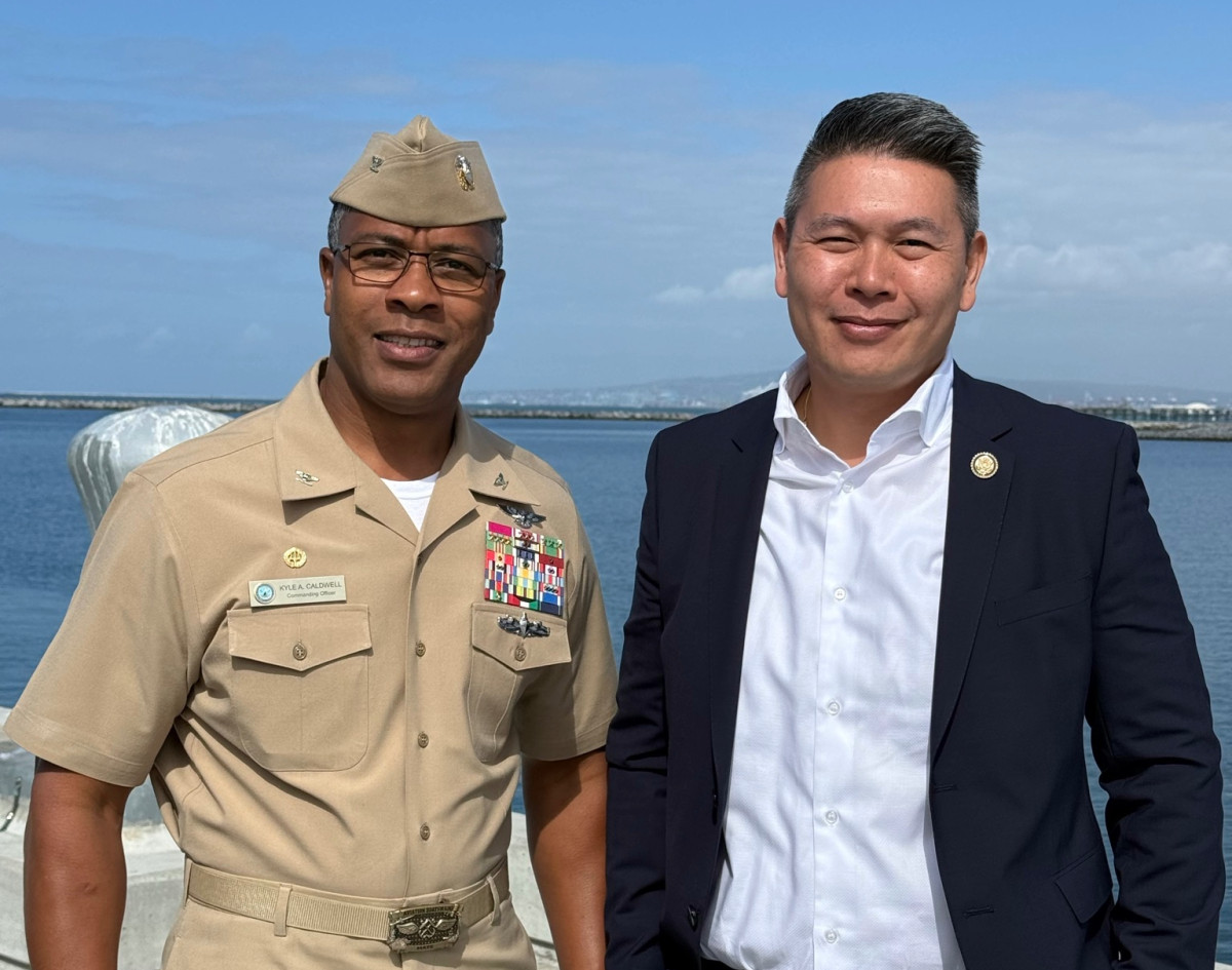 Congressman Tran with a Service Member.